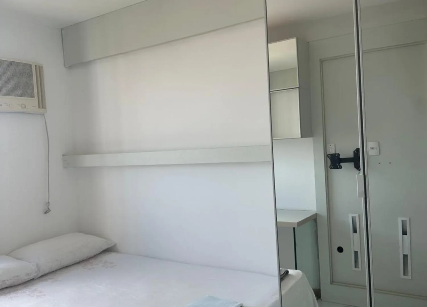 Quarto Privativo Em Ambiente Compartilhado 0*, Natal Brasil